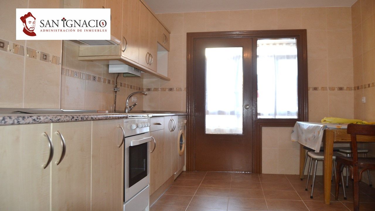 Küche von Wohnung zum verkauf in Merindad de Valdeporres mit Möbliert und Balkon