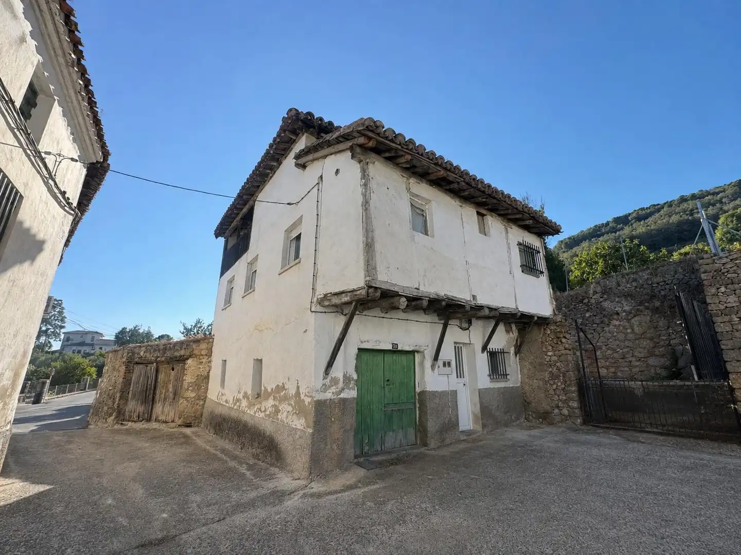 Casa rústica en venda a Poyales del Hoyo