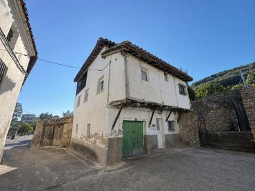 Casa rústica en venda a Poyales del Hoyo