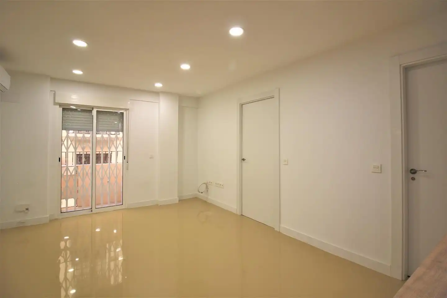 Piso de alquiler en Almería con Aire acondicionado