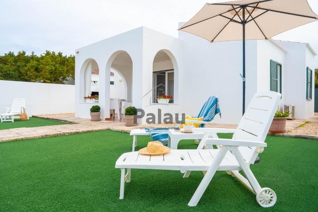 Vista exterior de Casa o chalet en venta en Ciutadella de Menorca con Aire acondicionado, Amueblado y Piscina comunitaria