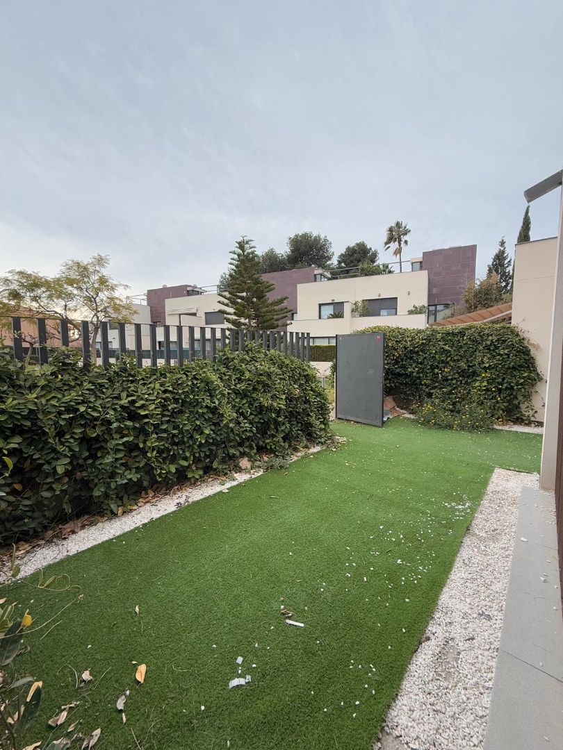 Jardí de Casa o xalet en venda en Paterna amb Aire condicionat, Calefacció i Jardí privat