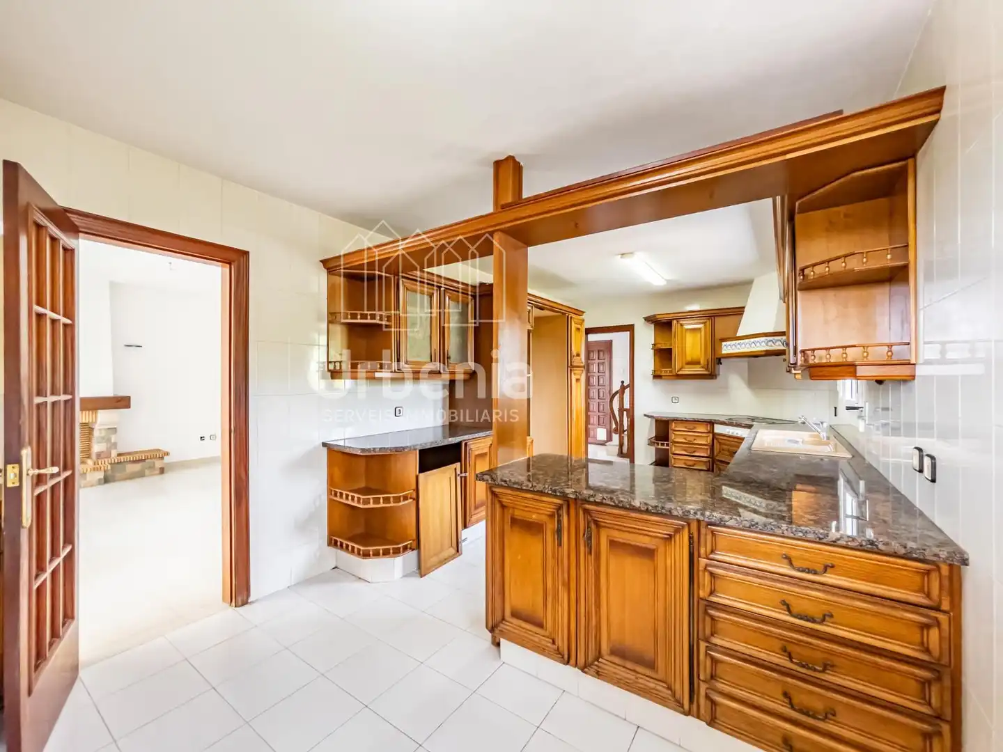 Casa con piscina en venta en Nucli Urbà, imagen 12