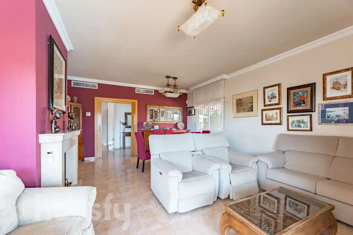 Sala de estar de Casa o chalet en venta en Calafell con Aire acondicionado, Calefacción y Jardín privado