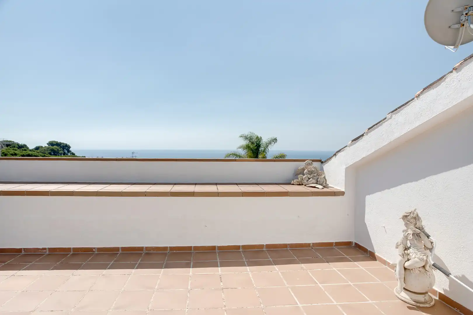 Terrasse von Einfamilien-Reihenhaus zum Verkauf in Premià de Dalt mit Klimaanlage, Heizung und Privatgarten
