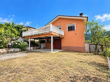 Casa con balcone in vendita a Belmonte de Miranda