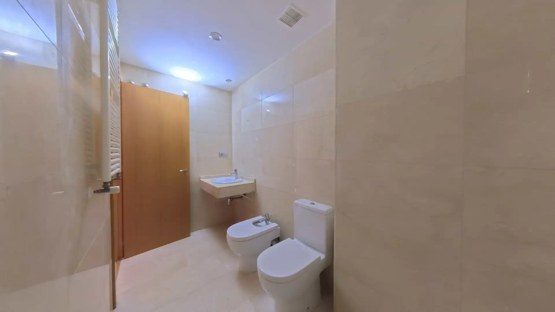 Bathroom of Flat for sale in Grado  with Parquet flooring