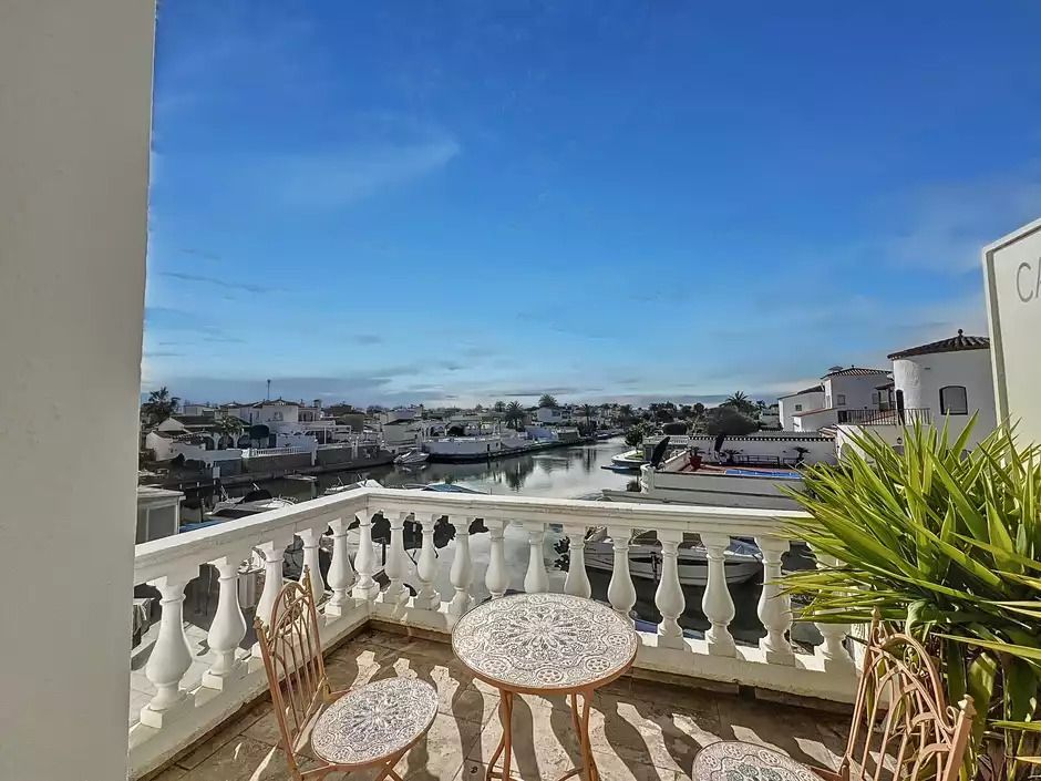 Terrassa de Casa o xalet en venda en Empuriabrava amb Aire condicionat, Terrassa i Piscina