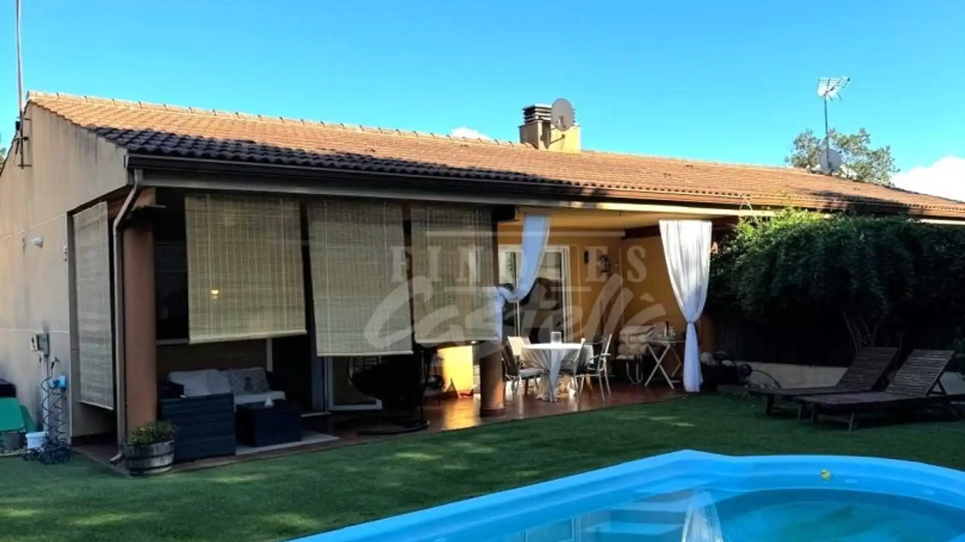 Jardín de Casa o chalet en venta en Sant Iscle de Vallalta con Calefacción, Terraza y Piscina