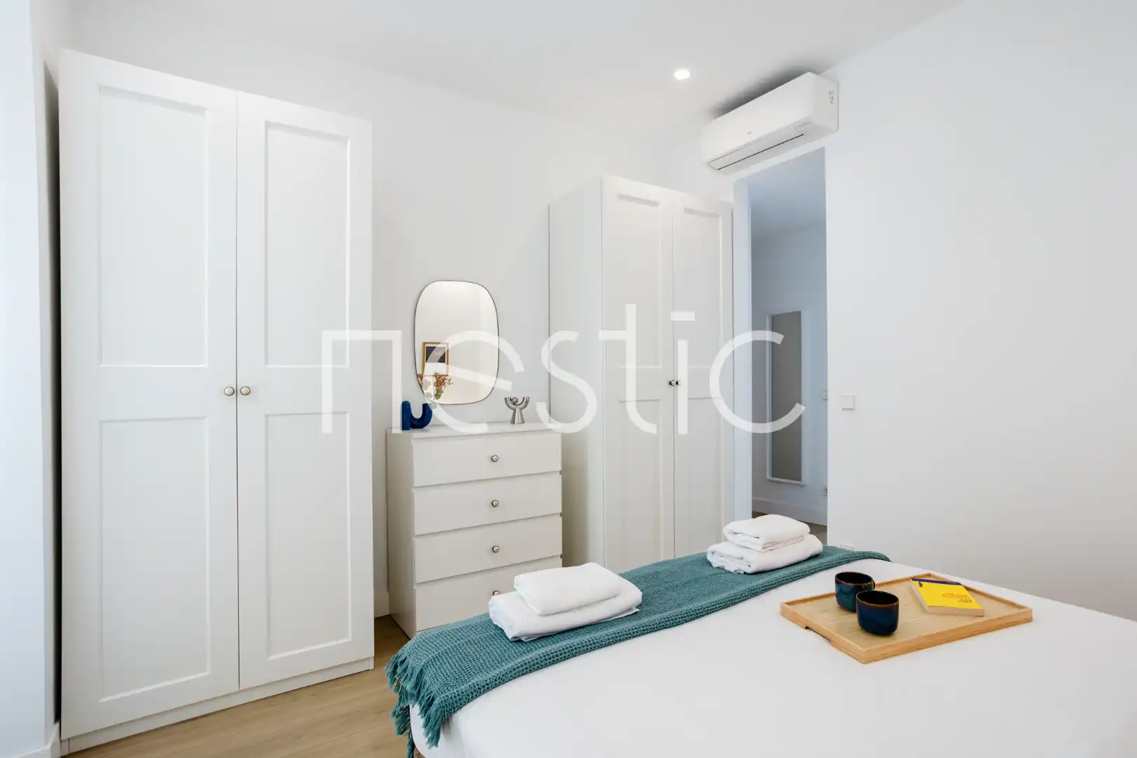 Habitación de Apartamento de alquiler en Madrid con Aire acondicionado, Calefacción y Amueblado