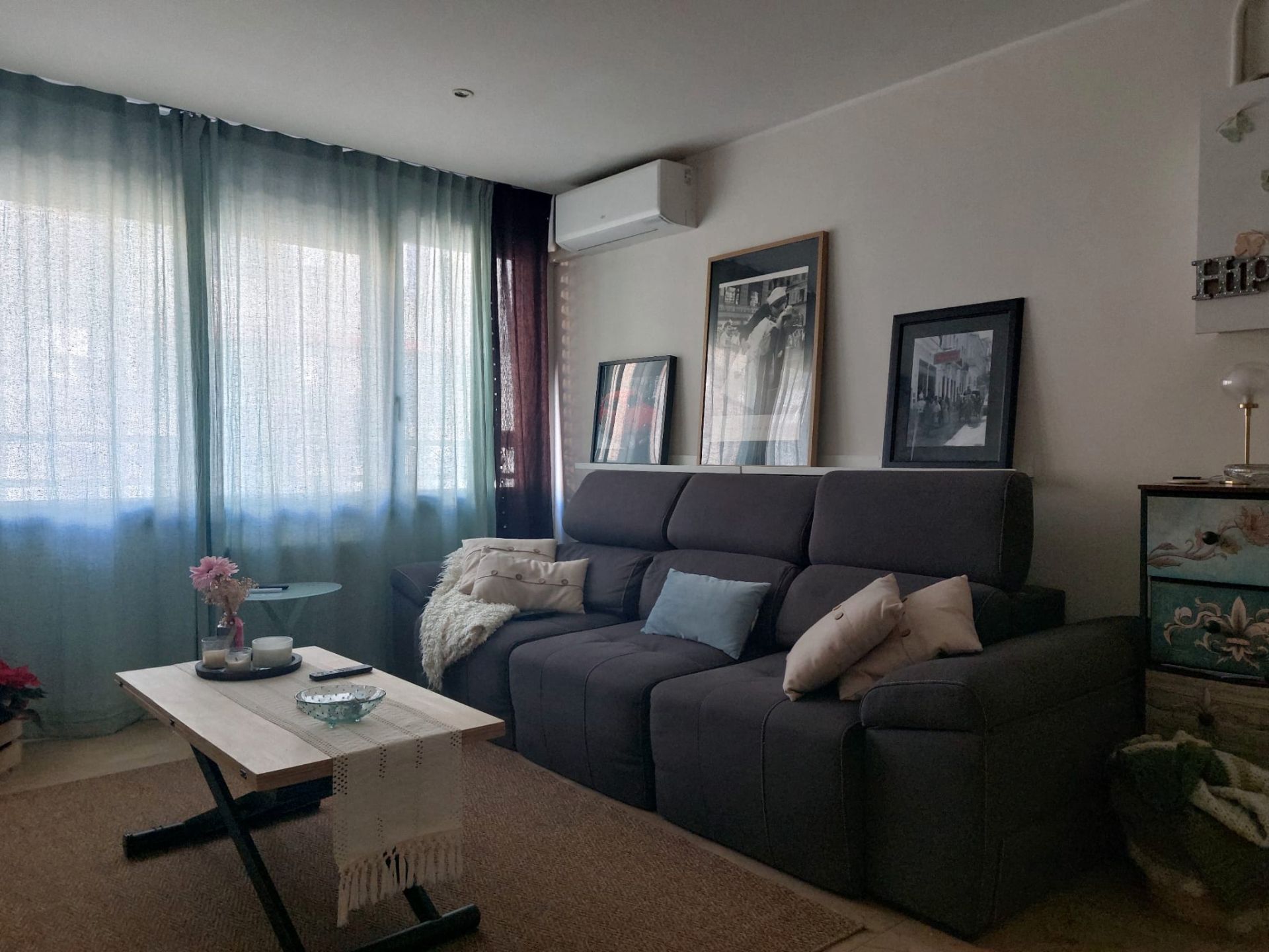 Living room of Flat for sale in  Barcelona Capital  with Air Conditioner, Heating and Oven