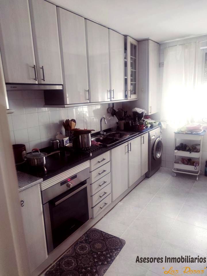 Kitchen of Flat for sale in  Madrid Capital  with Air Conditioner, Heating and Parquet flooring