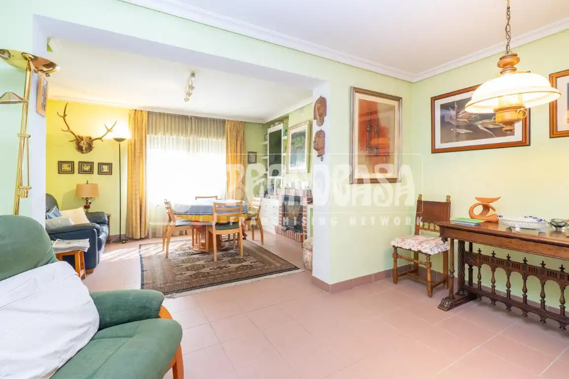 Sala de estar de Casa o chalet en venta en Colmenar Viejo con Calefacción