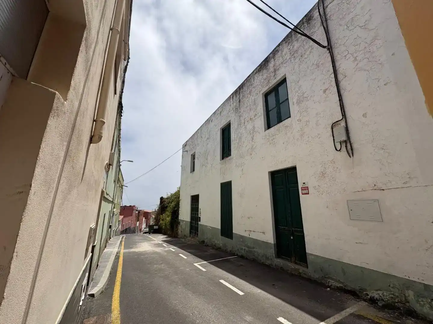 Vista exterior de Casa adosada en venda en Los Realejos amb Balcó