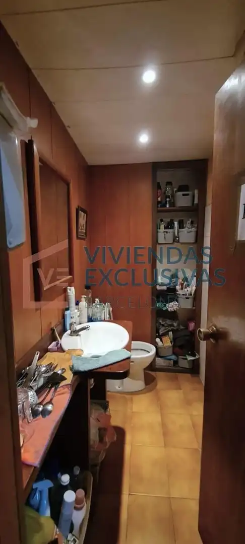 Local comercial en venta en Carrer de Llançà, imagen 14