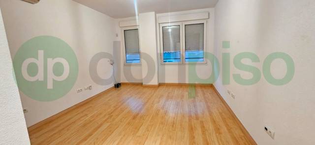 Estudio en Alquiler en Calle Manchegos en Valdeacederas