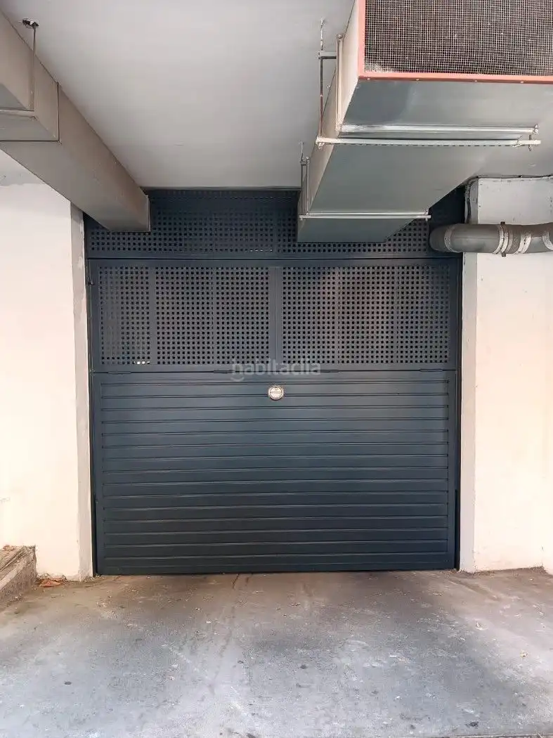 Parking for sale in Avinguda de Roma 13, imagen 2