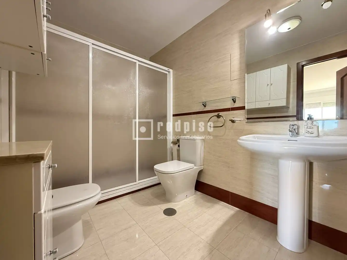 Bathroom of Flat for sale in Málaga  with Private garden, Terrace and Swimming Pool