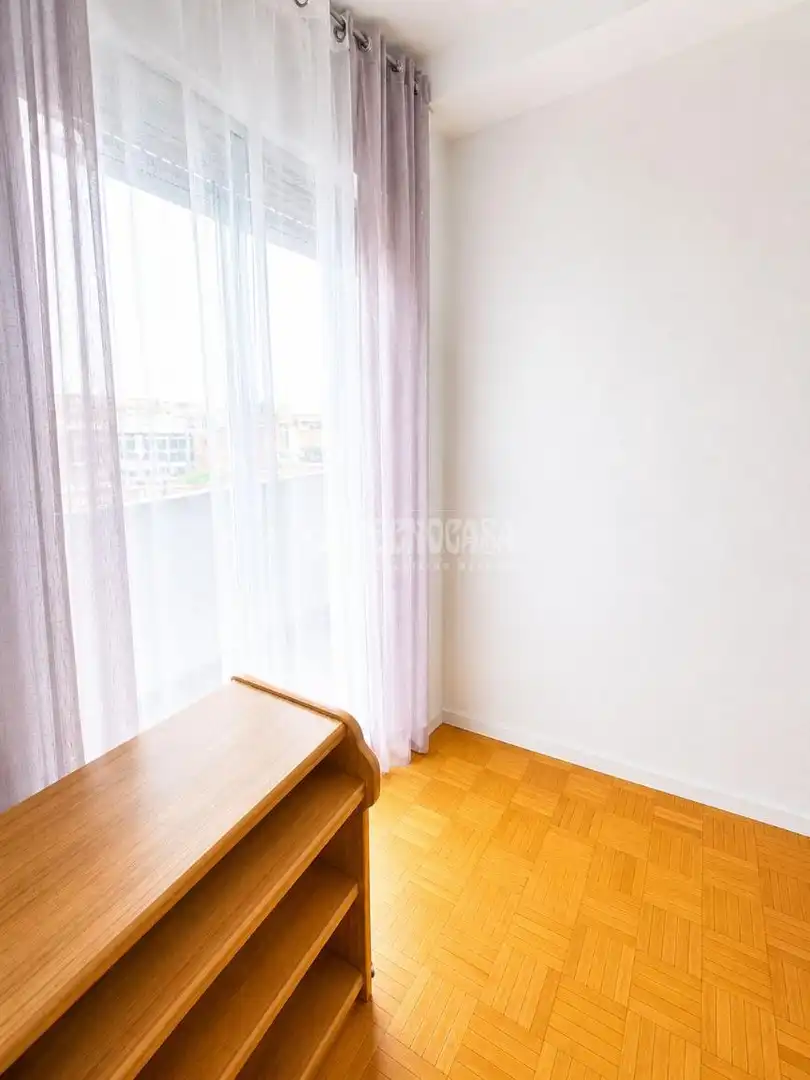 Habitación de Piso en venta en Madrid con Terraza