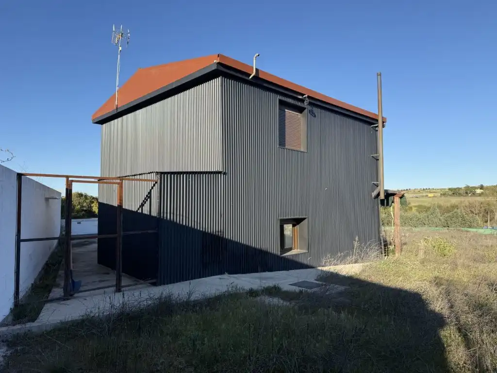 Vista exterior de Finca rústica en venta en Navalcarnero
