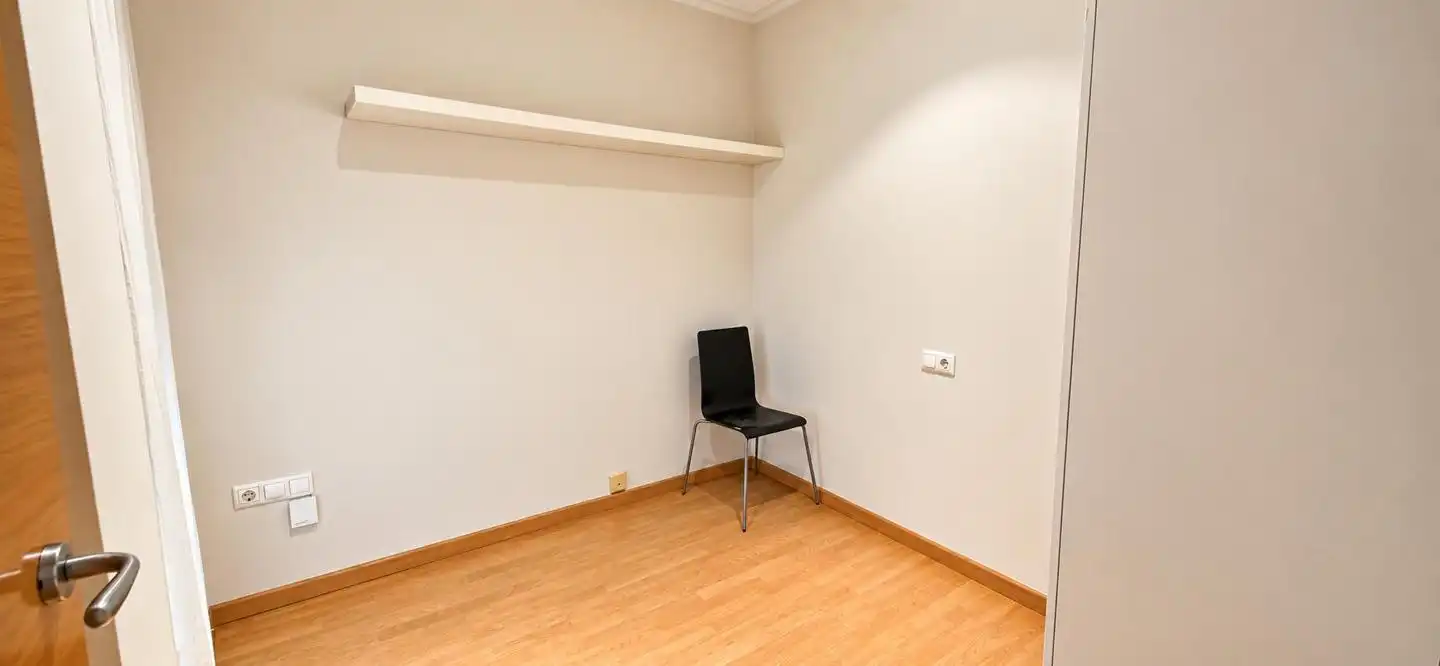 Flat for rent in Plaza Crevillente - Antiguos Juzgados - El Asilo