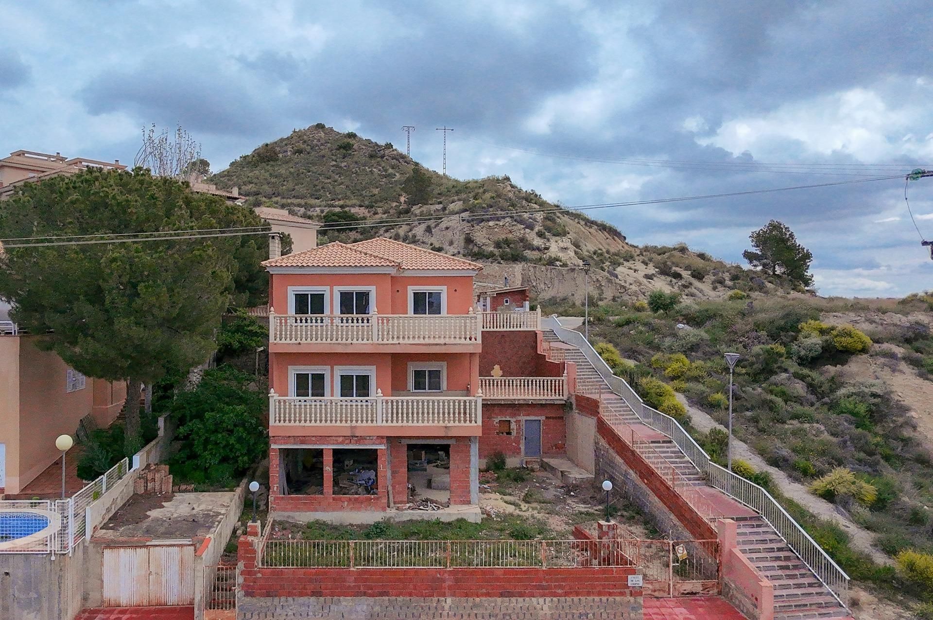 Vista exterior de Casa o xalet en venda en Mula amb Calefacció, Jardí privat i Terrassa