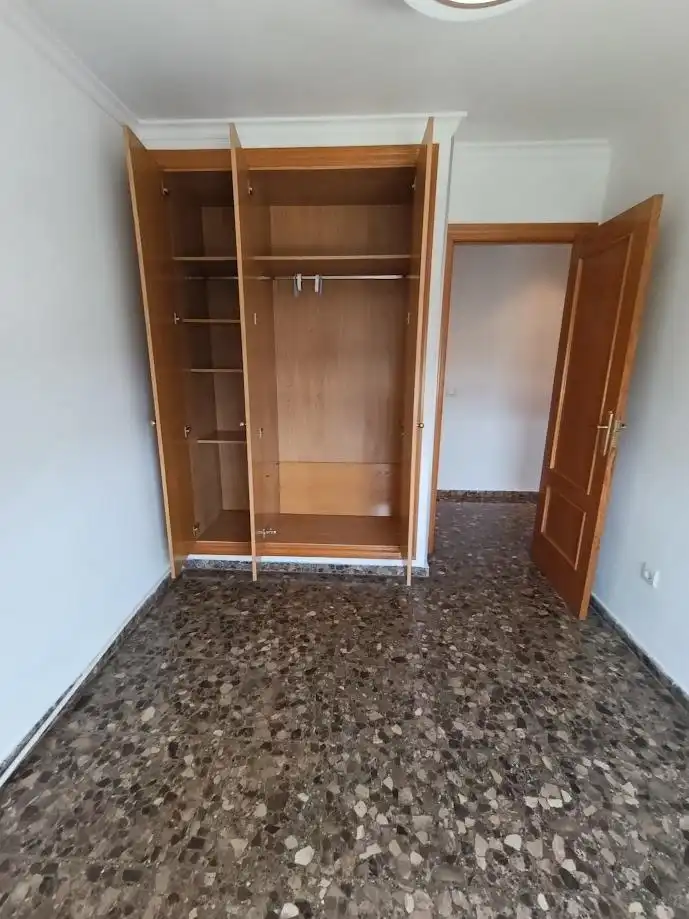 Bedroom of Flat for rent in Mislata  with Balcony