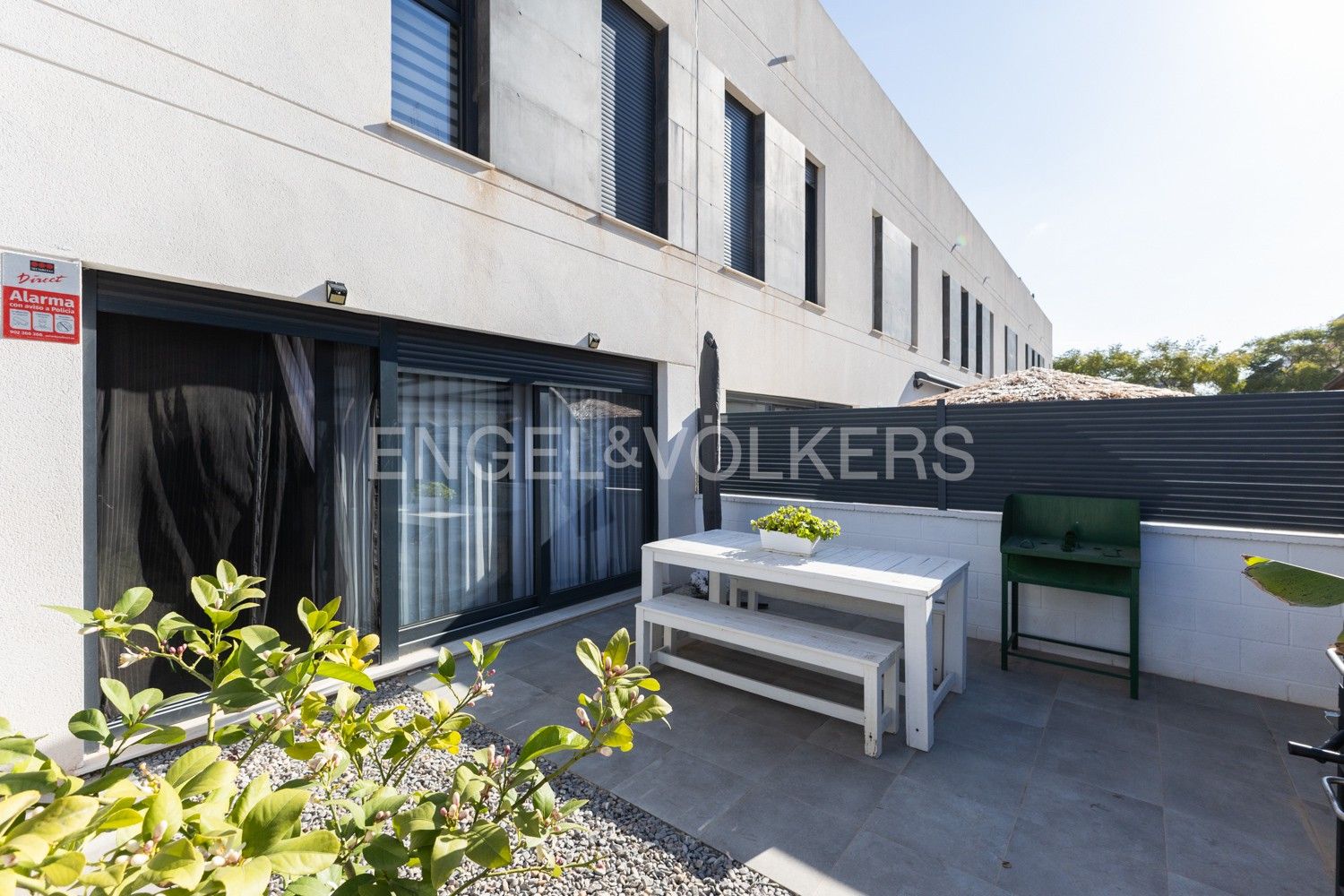 Terraza de Casa o chalet en venta en  Valencia Capital con Aire acondicionado, Calefacción y Jardín privado