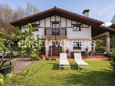 Casa amb balcó en venda a Lasarte-Oria