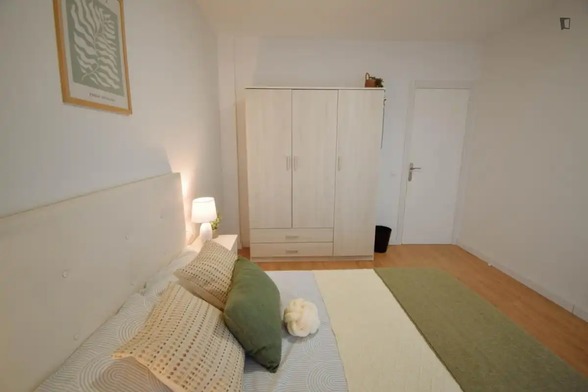 Habitación en Instituts - Universitat