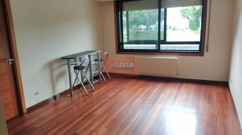 Foto 2 de Estudio de alquiler en Vistahermosa, Ourense Capital