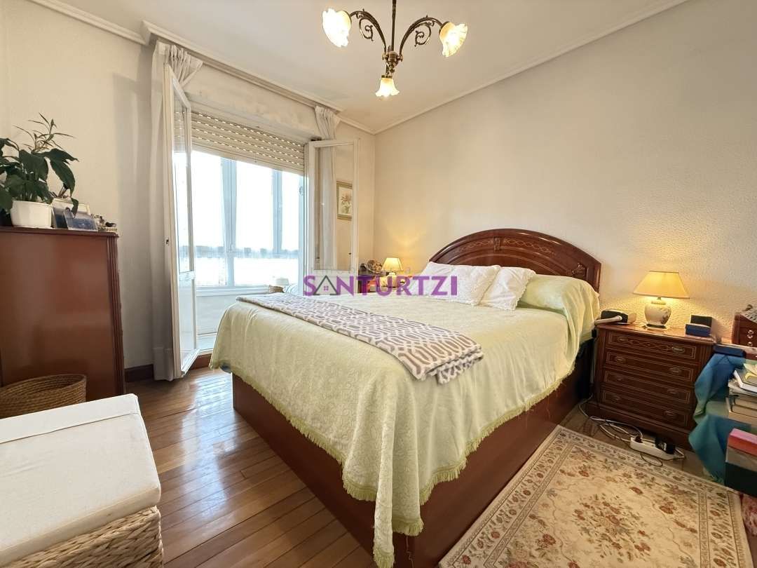 Habitación de Piso en venta en Portugalete con Calefacción