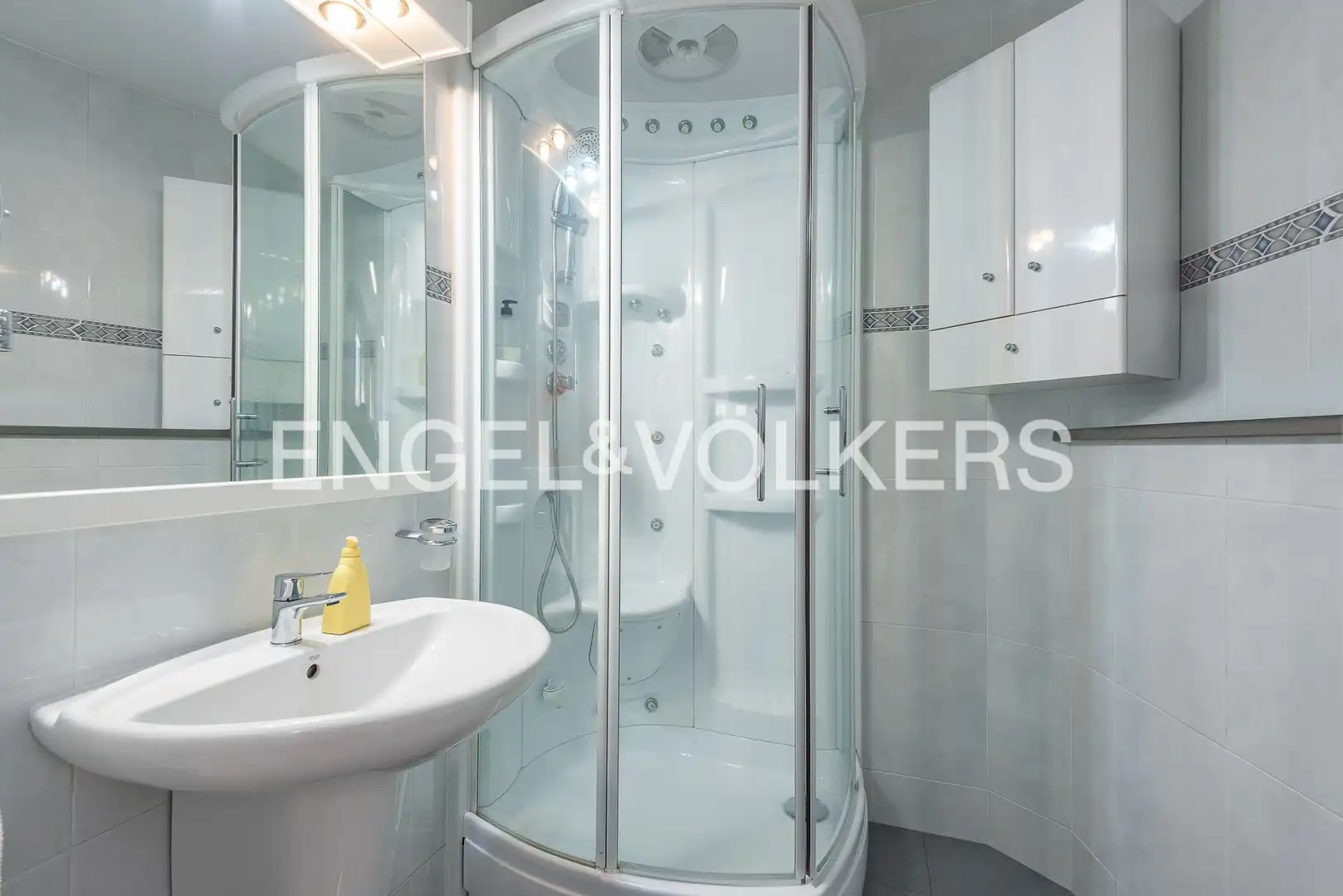 Bathroom of Houses for sale in Molins de Rei  with Heating, Private garden and Balcony