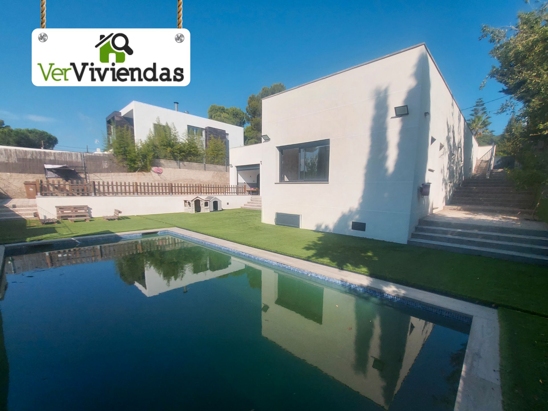 Exterior view of House or chalet for sale in Pallejà  with Air Conditioner, Heating and Private garden