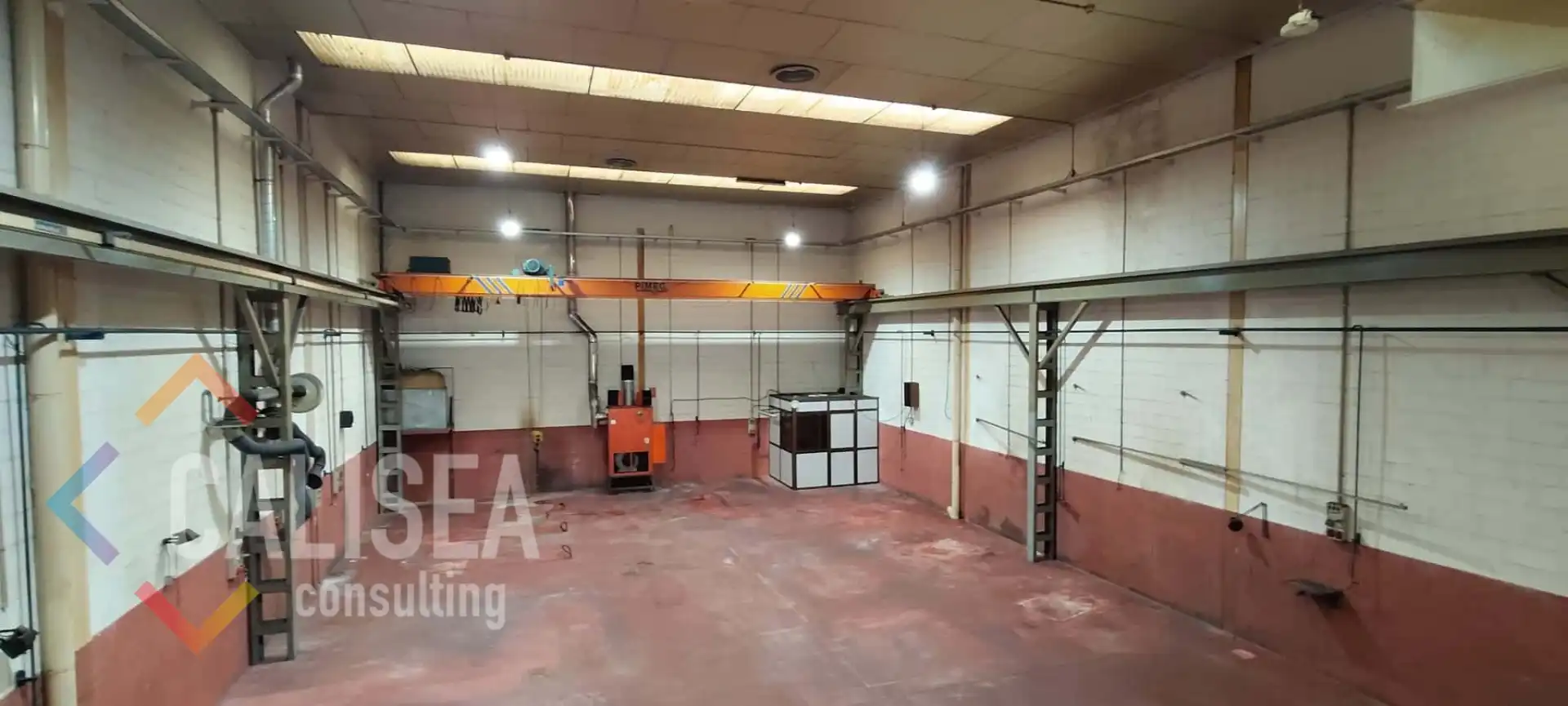 Fabrikhallen zur Miete in Ripollet