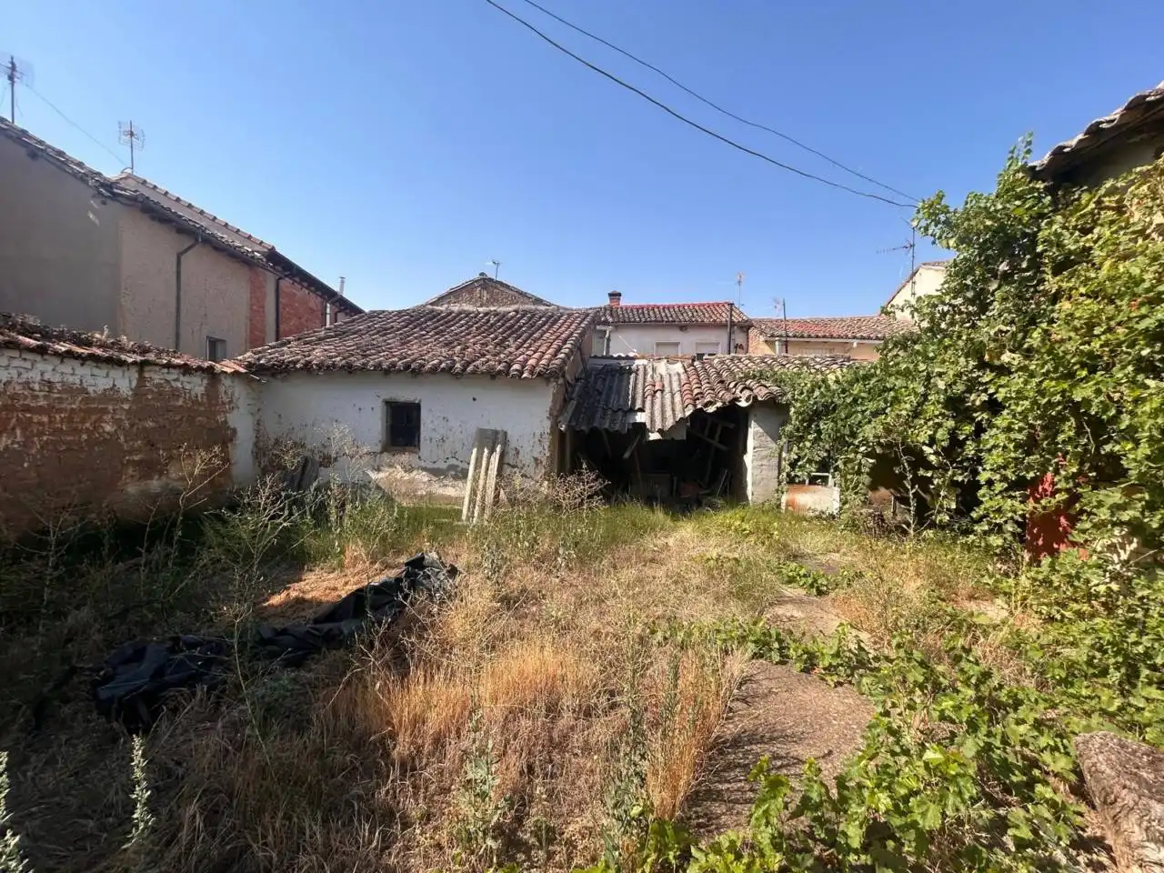 Casa o xalet en venda en Melgar de Fernamental amb Jardí privat