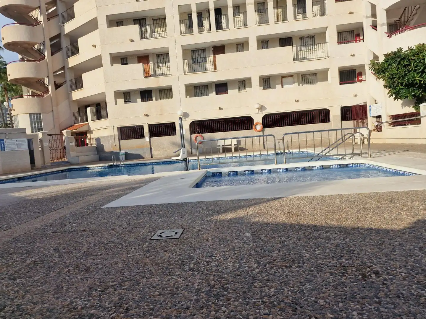 Apartament amb piscina en venda a Avenida LA MARINA, imagen 29