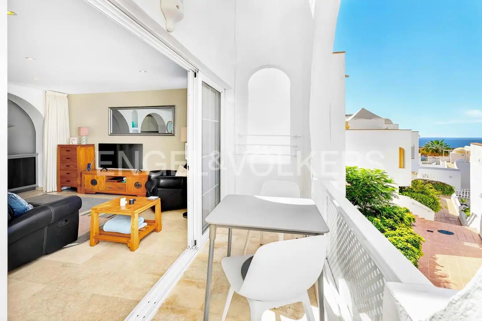 Vista exterior de Casa o chalet en venta en Adeje con Terraza, Piscina y Amueblado