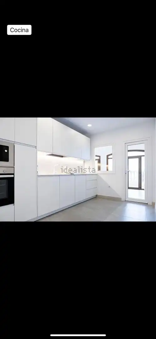 Cuina de Casa o xalet en venda en Benalmádena amb Aire condicionat, Jardí privat i Terrassa
