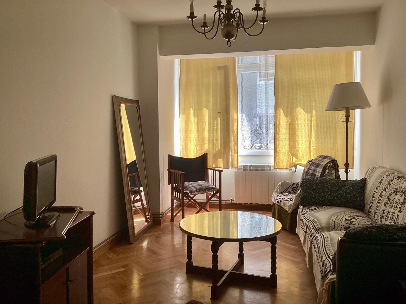 Sala de estar de Piso de alquiler en A Coruña Capital  con Calefacción y Amueblado