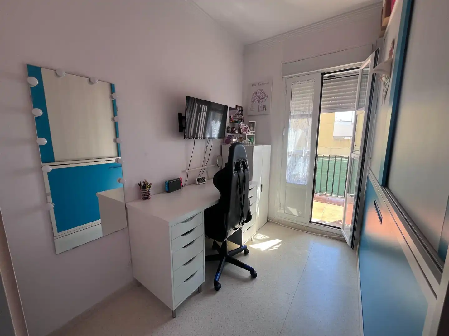 Schlafzimmer von Einfamilien-Reihenhaus zum Verkauf in Mairena del Alcor