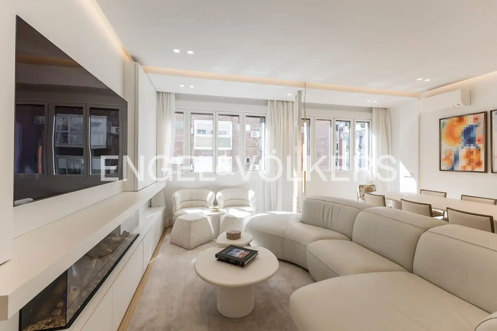 Sala de estar de Piso de alquiler en  Madrid Capital con Aire acondicionado, Calefacción y Amueblado