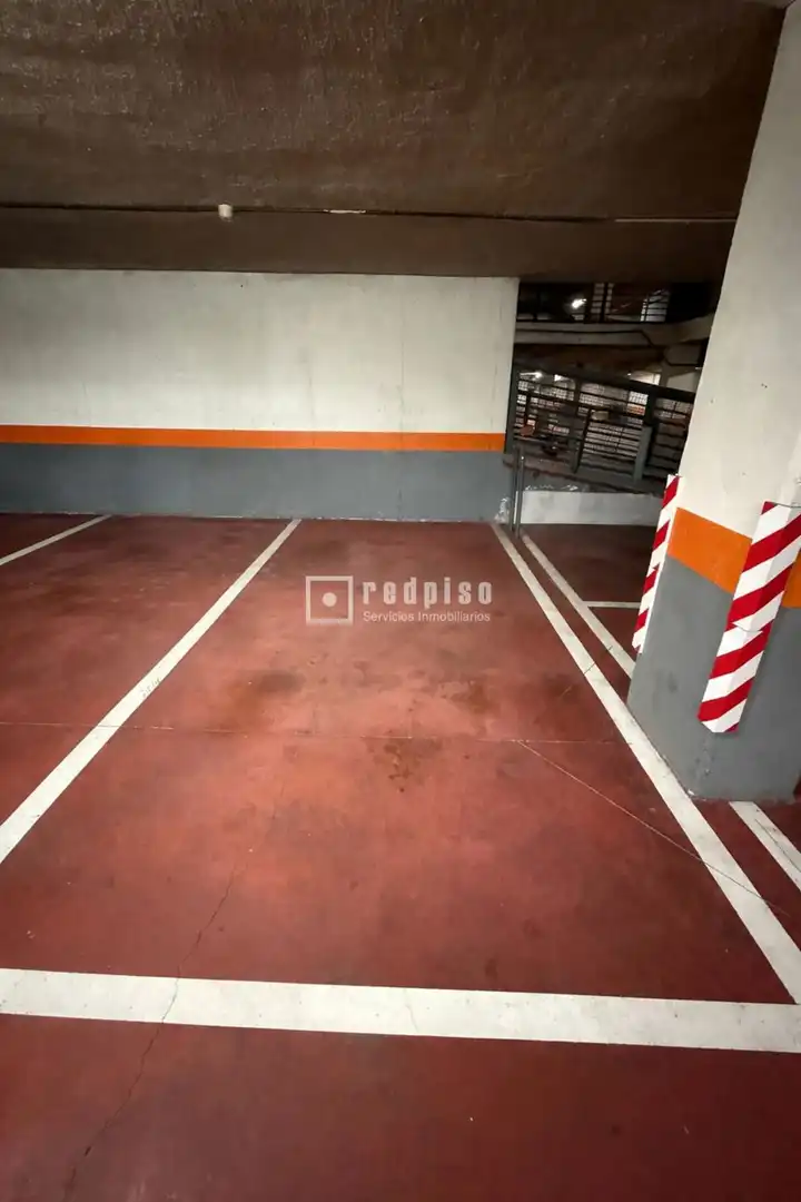 Parkplatz von Garage zur Miete in Alcobendas