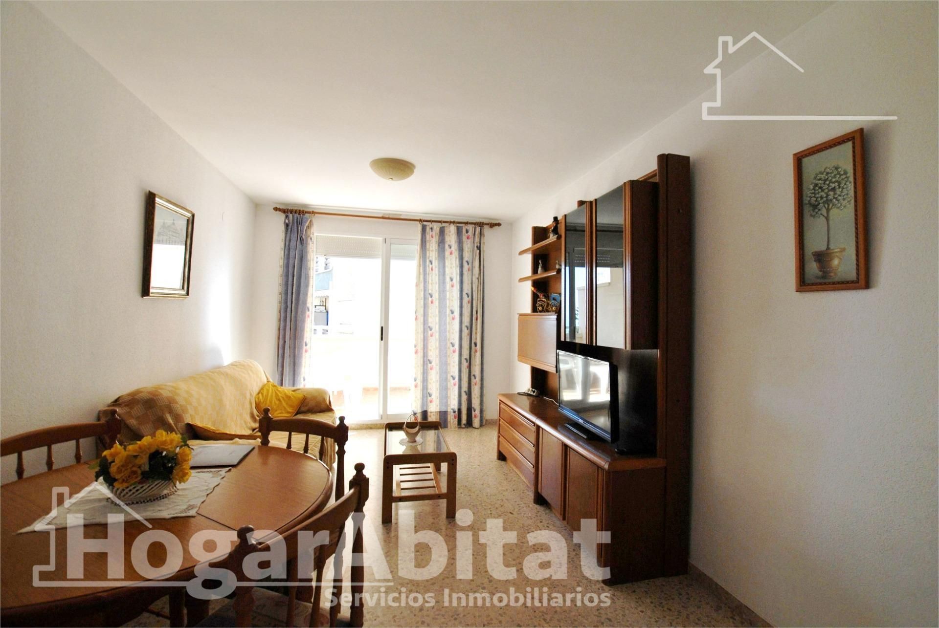 Sala de estar de Piso en venta en Gandia con Terraza y Piscina comunitaria