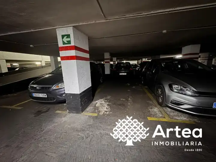 Parking à vendre à Botica Vieja