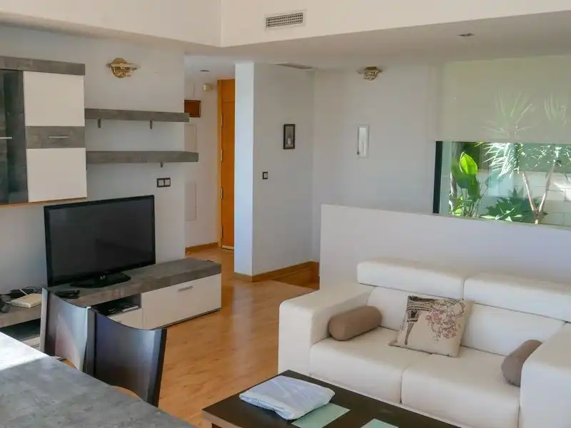 Sala d'estar de Casa o xalet de lloguer en Polop amb Aire condicionat, Jardí privat i Terrassa