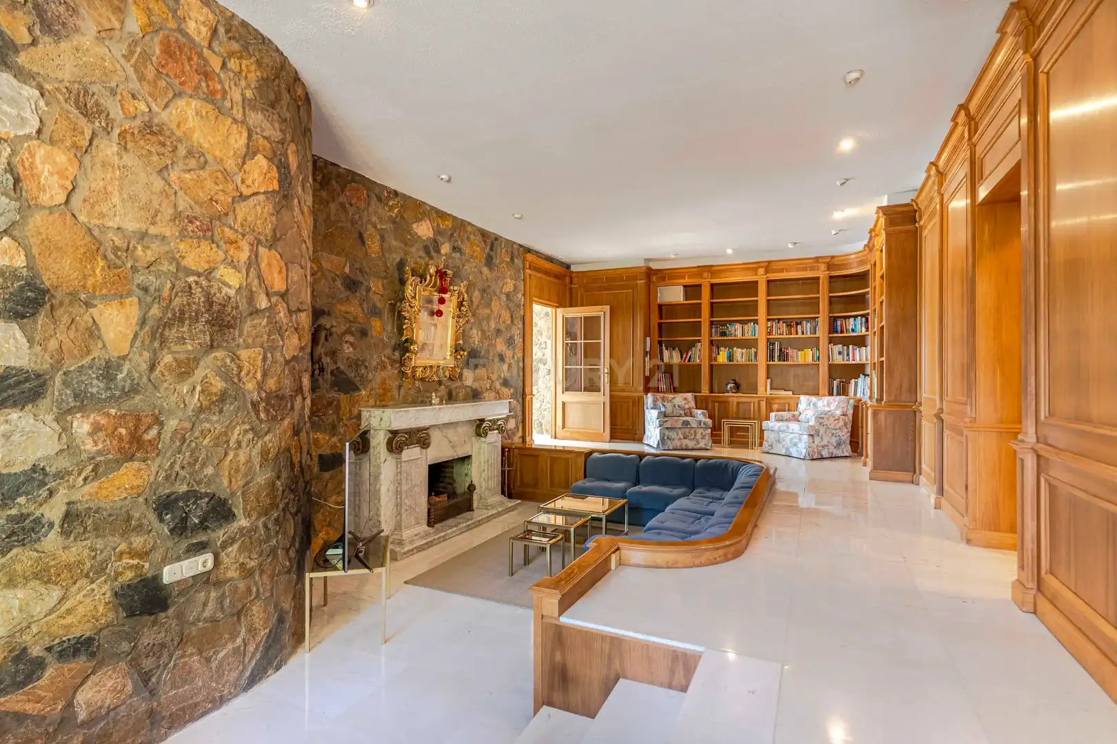 Living room of Houses for sale in Almuñécar  with Air Conditioner, Private garden and Storage room