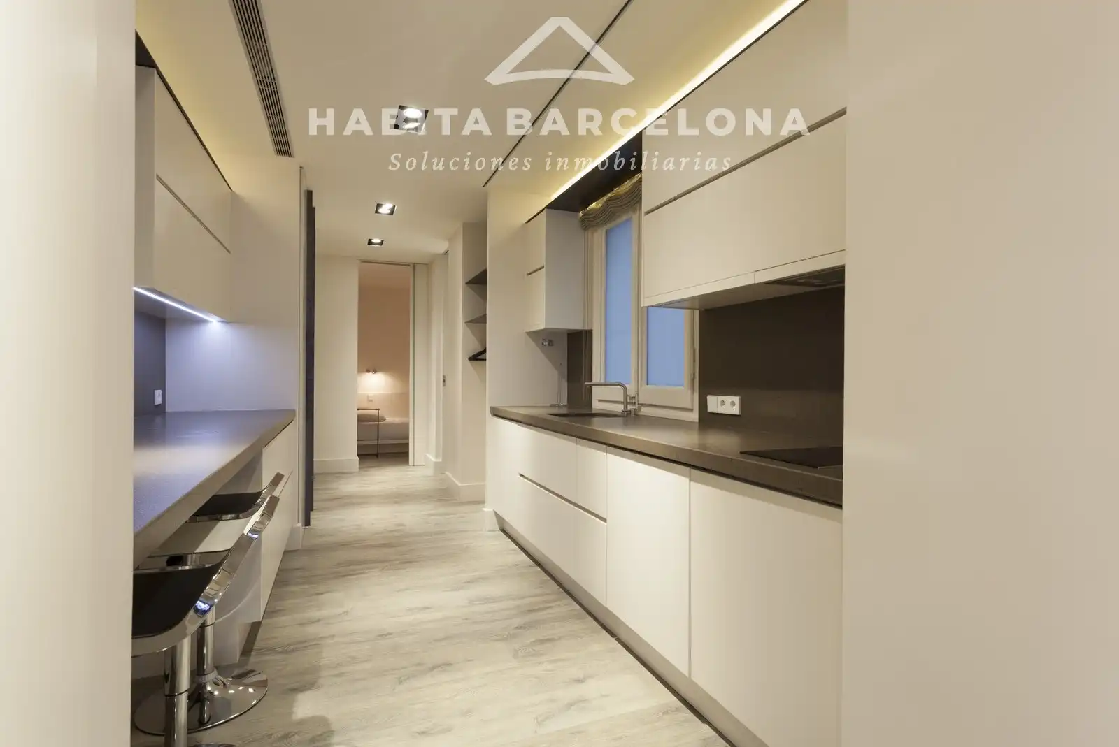 Kitchen of Flat for rent in Barcelona  with Air Conditioner, Heating and Parquet flooring