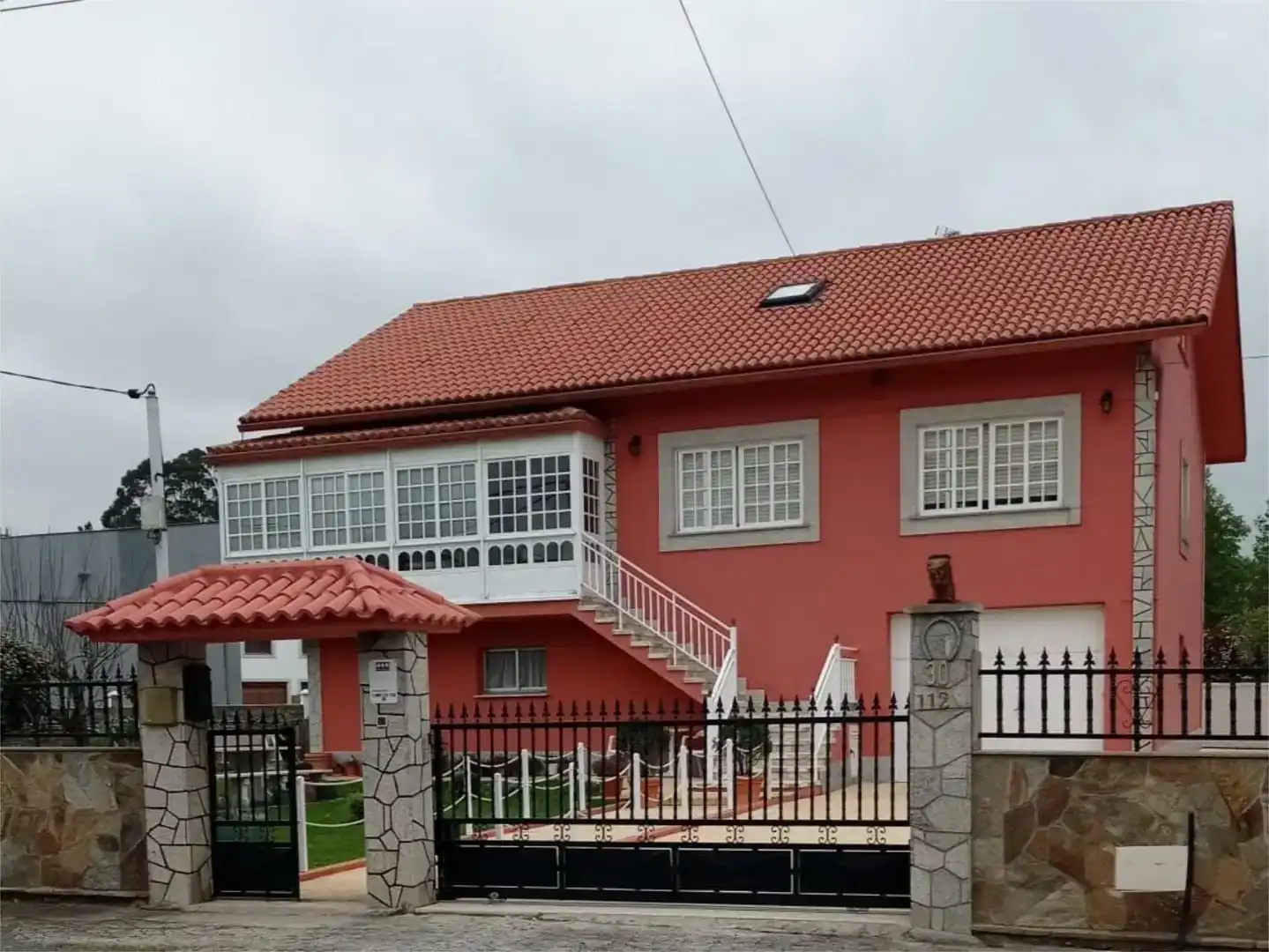 Vista exterior de Casa o chalet en venta en Narón con Balcón