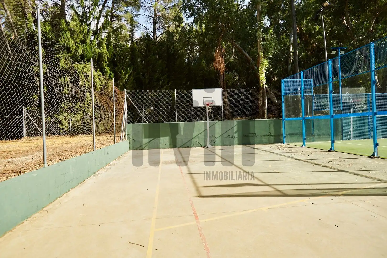 Parking of Houses for sale in Jaén  with Air Conditioner, Heating and Terrace